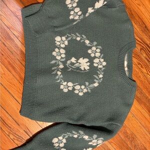 Promesa Forest Green Crewneck Sweater with Cream Floral Motif